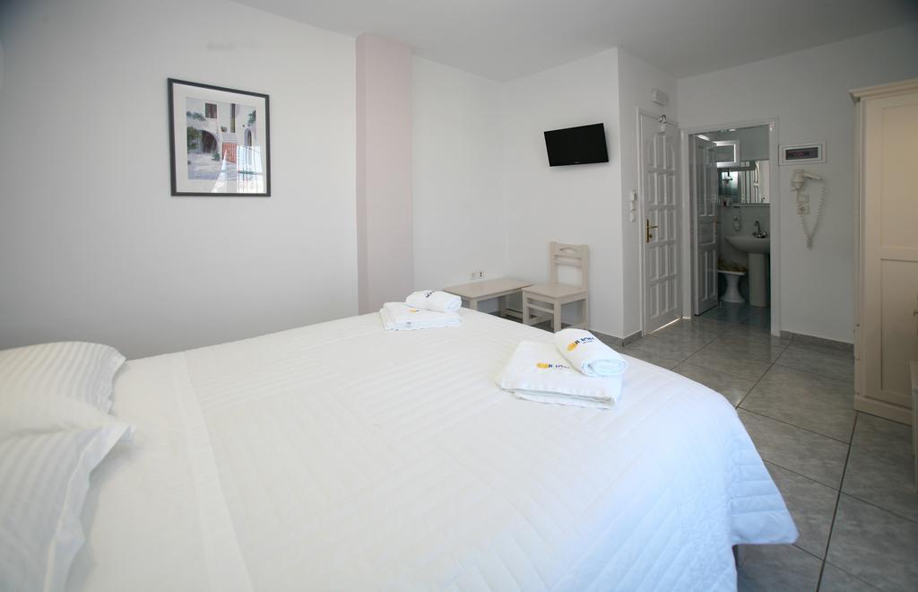 Ilion Hotel Naxos City Quarto foto